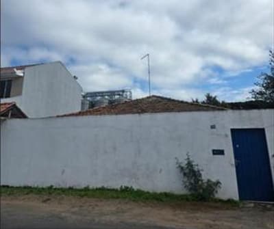 Casa em leilão em Pinhais - PR, bairro Vargem Grande — Lote com área de 360m², contendo casa de aproximadamente 130m², Pinhais/PR