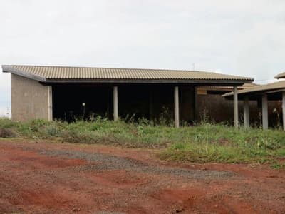 Foto 11 de 18: Area Rural em leilão em Arealva - SP, bairro Marilândia — Gleba, 2ha, A.C. 476m², 2 casas, piscina, salão, pastagem, Fazenda Soturna