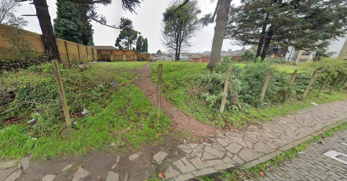 Foto 2 de 4: Terreno em leilão em Caxias Do Sul - RS — Terreno 1.488m², Desocupado no Bairro Madureira em Caxias do Sul/RS