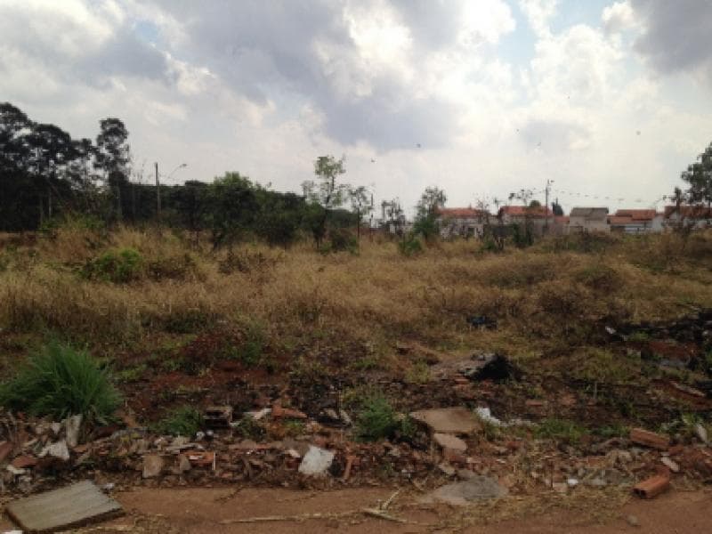 Foto 3 de 4: Terreno em leilão em Araguari - MG, bairro Milenium — Lote, Araguari / MG