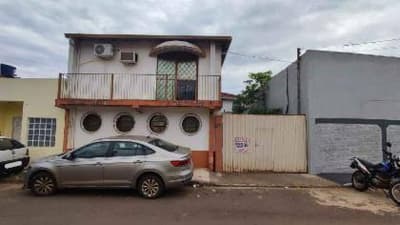 Foto 1 de 9: Casa em leilão em Ponta Porã - MS, bairro Centro — Casa 235m² com Terreno 160m² | Ponta Porã-MS | Centro | Oportunidade - Próx. à Av. Brasil e Parque dos Ervais - Financiamento até 420 Meses!