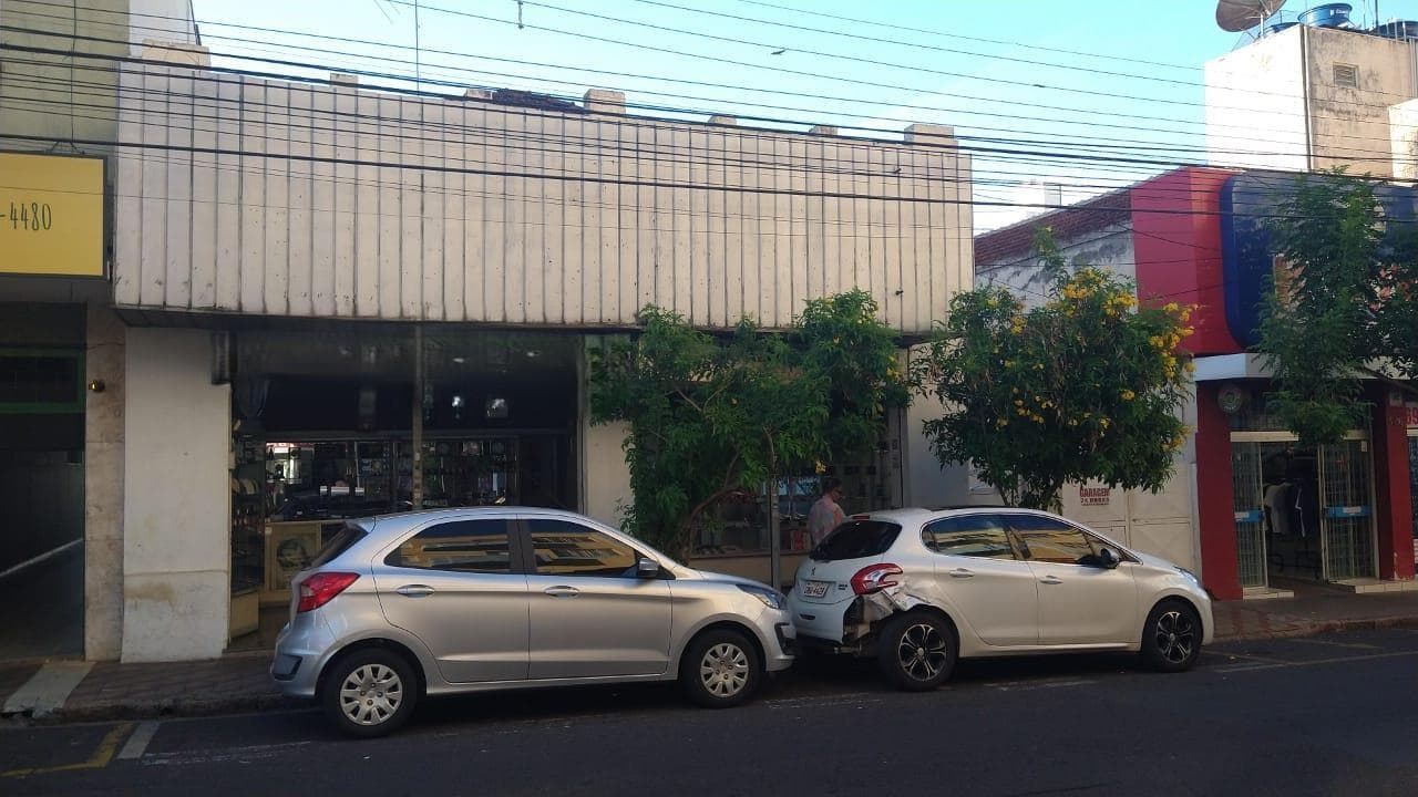 Foto 1 de 26: Comercial em leilão em São José Do Rio Preto - SP, bairro Centro — Imóvel Comercial/Residencial, A.T. 398m², Centro
