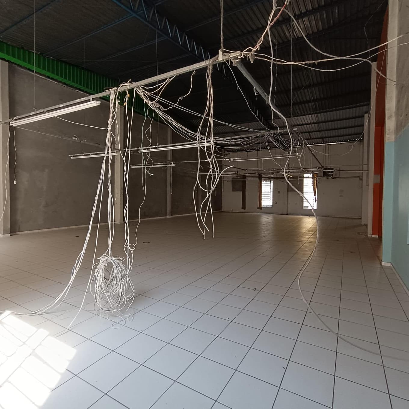 Foto 15 de 17: Comercial em leilão em Santo Antônio Do Sudoeste - PR — IMÓVEL COMERCIAL ¿ TERRENO 1.245 M² COM SALA COMERCIAL, BARRACÃO E GARAGEM ¿ SANTO ANTÔNIO DO SUDOESTE/PR