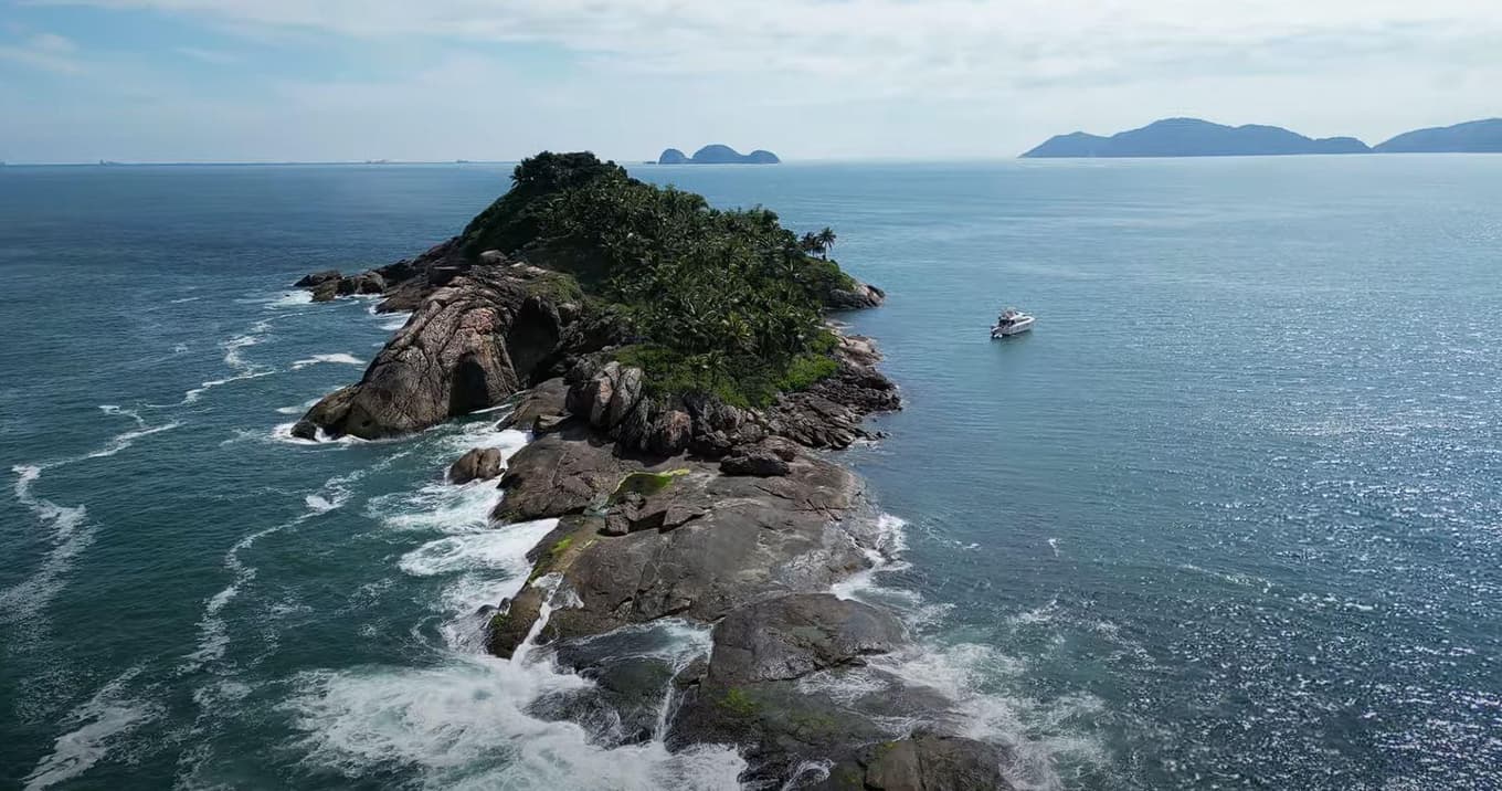 Foto 8 de 11: Imóvel em leilão em Guarujá - SP — Ilha com 45.000m² Desocupada no Litoral do Guarujá/SP