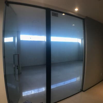 Foto 2 de 3: Comercial em leilão em Içara - SC — SALA COMERCIAL nº 402-Bloco A, no nº 03 pavimento do EDIFICIO COMERCIAL PLATINUM, Com área total de 60,06 M2, no Município de Içara - SC