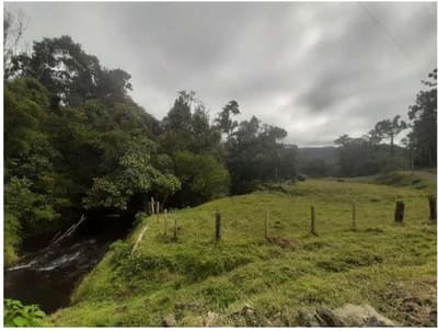 Foto 1 de 13: Area Rural em leilão em Campina Grande Do Sul - PR — Terras rurais, com área de 845,9 hectares, localizada no Município de Campjna Grande do Sul/PR.