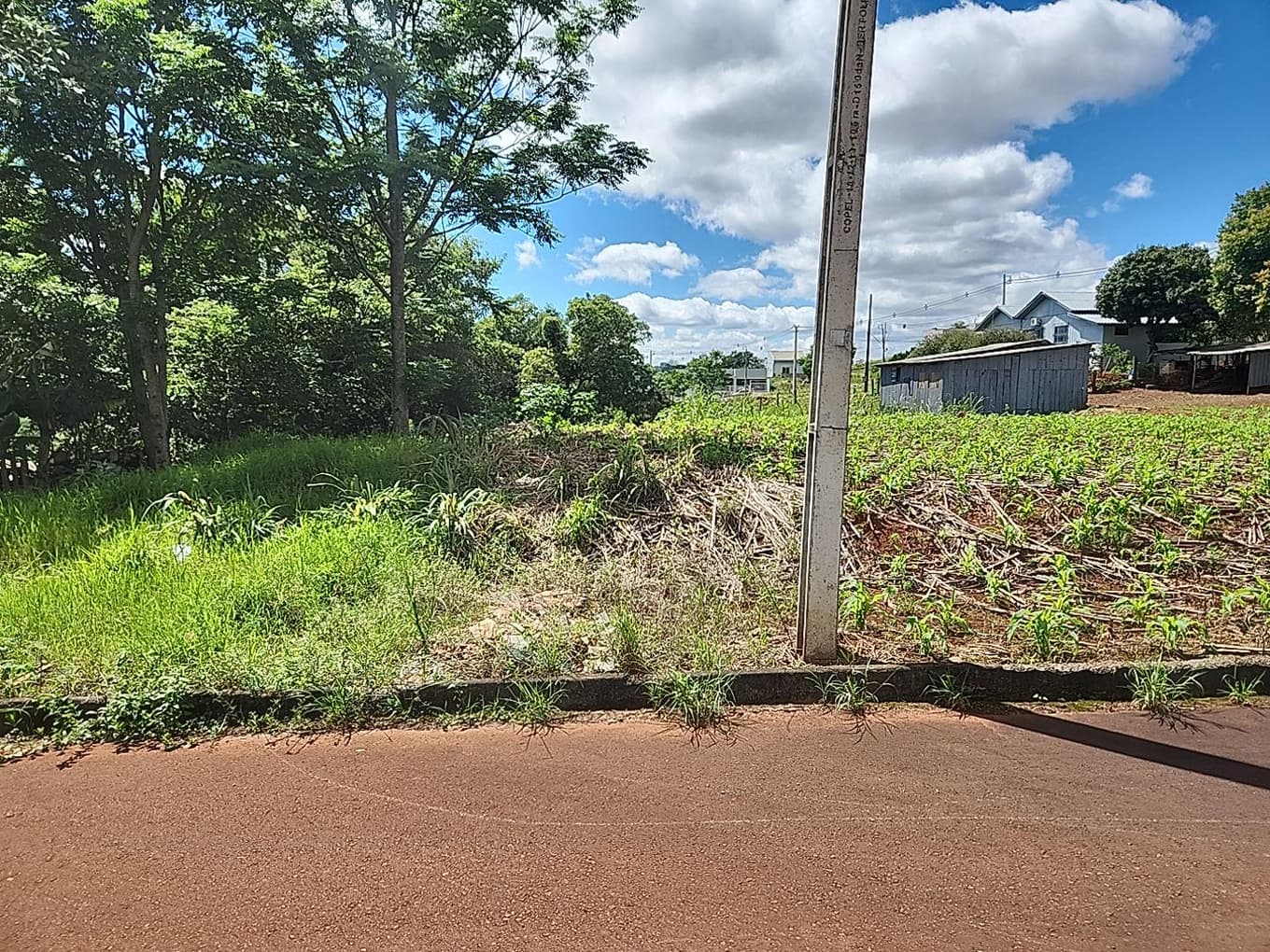 Foto 1 de 3: Terreno em leilão em Dois Vizinhos - PR — LOTE URBANO Nº 01 DA QUADRA Nº 10 LOCALIZADO NO LOTEAMENTO REALIZE II EM DOIS VIZINHOS/PR - ÁREA DE 414,10M²