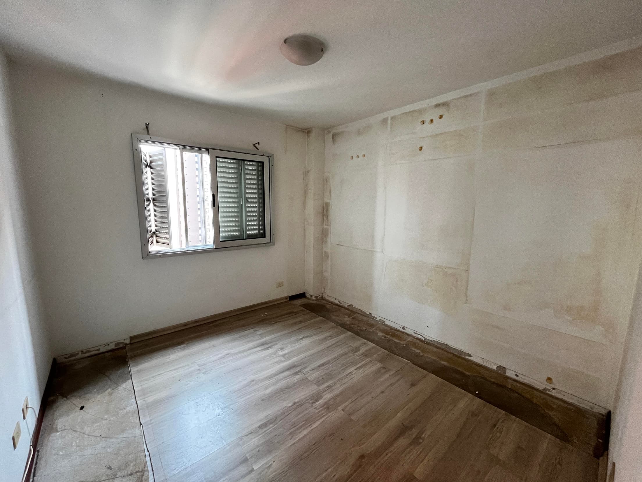 Foto 2 de 19: Apartamento em leilão em Curitiba - PR, bairro Batel — Apartamento área privativa 114,22m², com garagem, Rua Francisco Rocha 40, Batel, Curitiba/PR - M Falida ITP Informática