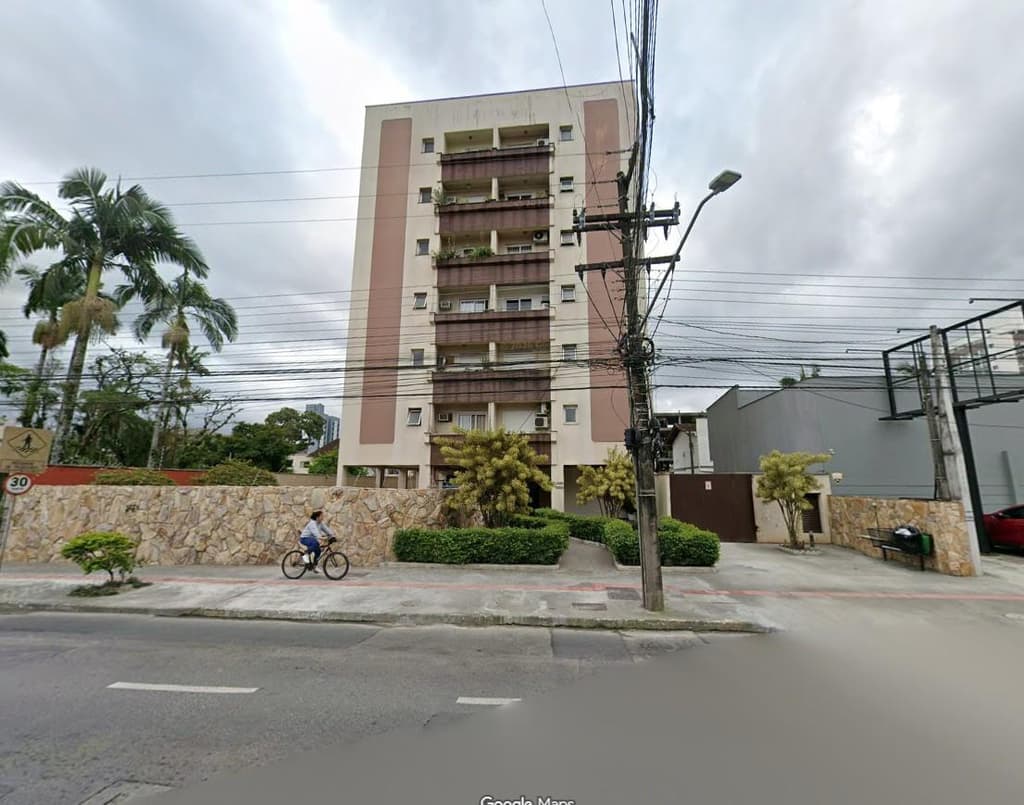 Apartamento em leilão em Joinville - SC, bairro Bucarein — Apartamento Ed. Milano, A.P. 114,86m², 1 vaga, Bucarein, Joinville/SC