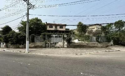 Casa em leilão em Niterói - RJ — Casa de 258.m2, em NITEROI/RJ.
