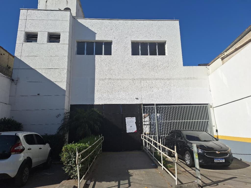 Foto 1 de 5: Comercial em leilão em São Paulo - SP — Loja 2.500m², 15 vagas, Parque Edu Chaves, São Paulo/SP
