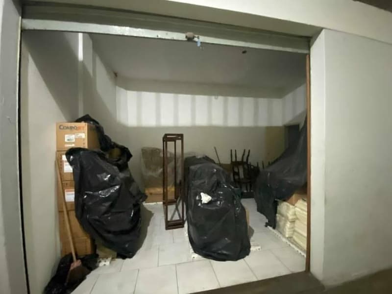 Foto 1 de 8: Comercial em leilão em Rio De Janeiro - RJ, bairro Catete — Loja, Rio De Janeiro / RJ