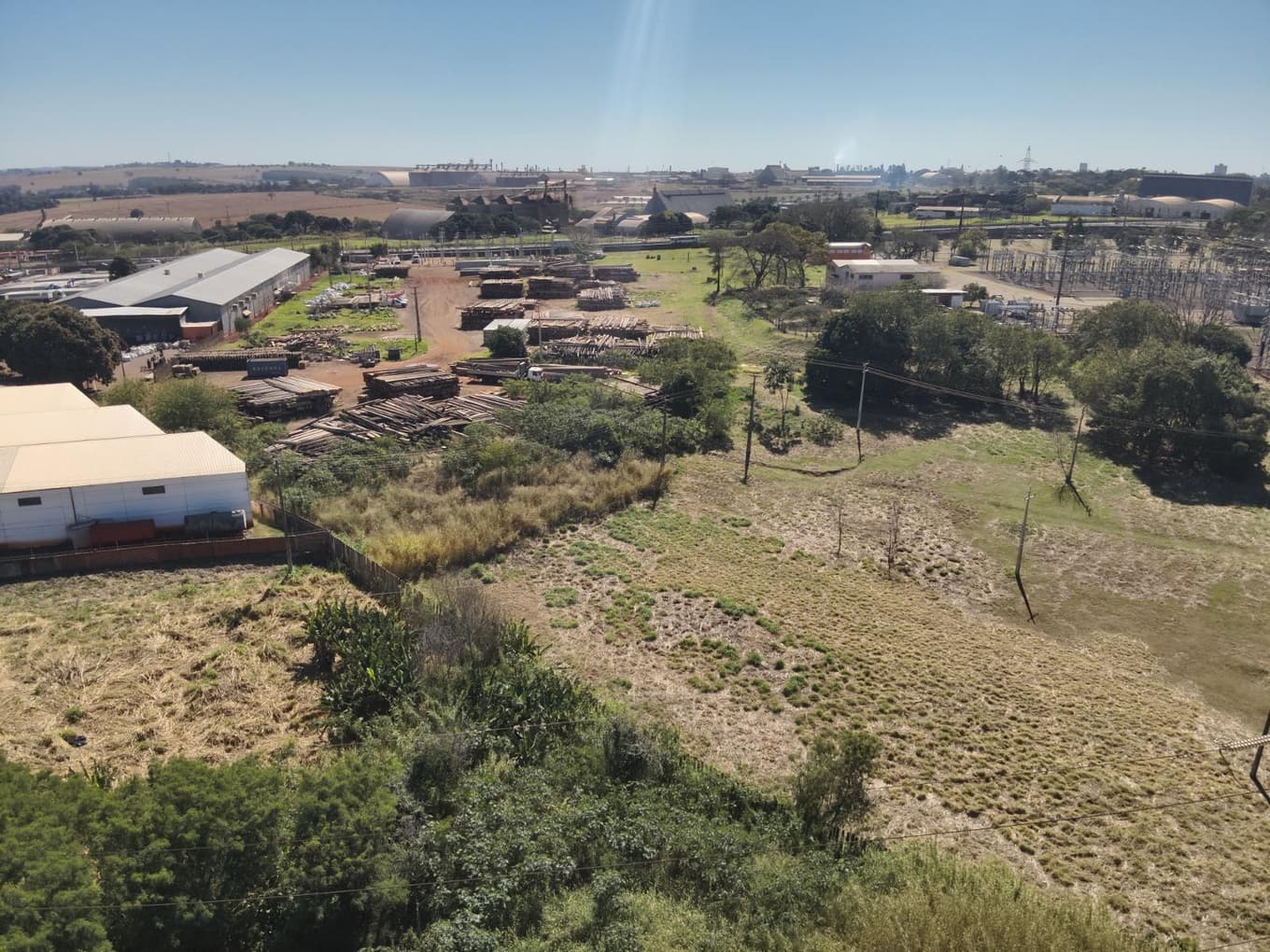 Foto 3 de 8: Terreno em leilão em Maringá - PR — Terreno Urbano 34.336m² Em Desocupação em Maringá/PR