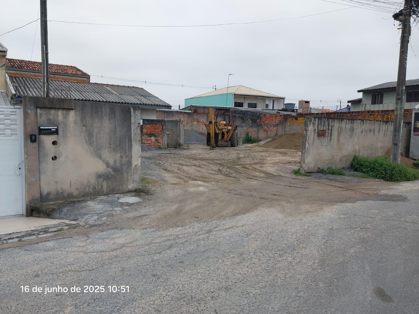 Foto 15 de 25: Terreno em leilão em Curitiba - PR, bairro Uberaba — Terreno urbano com área de 321,46m², contendo benfeitoria com área de 166,00m², Curitiba/PR