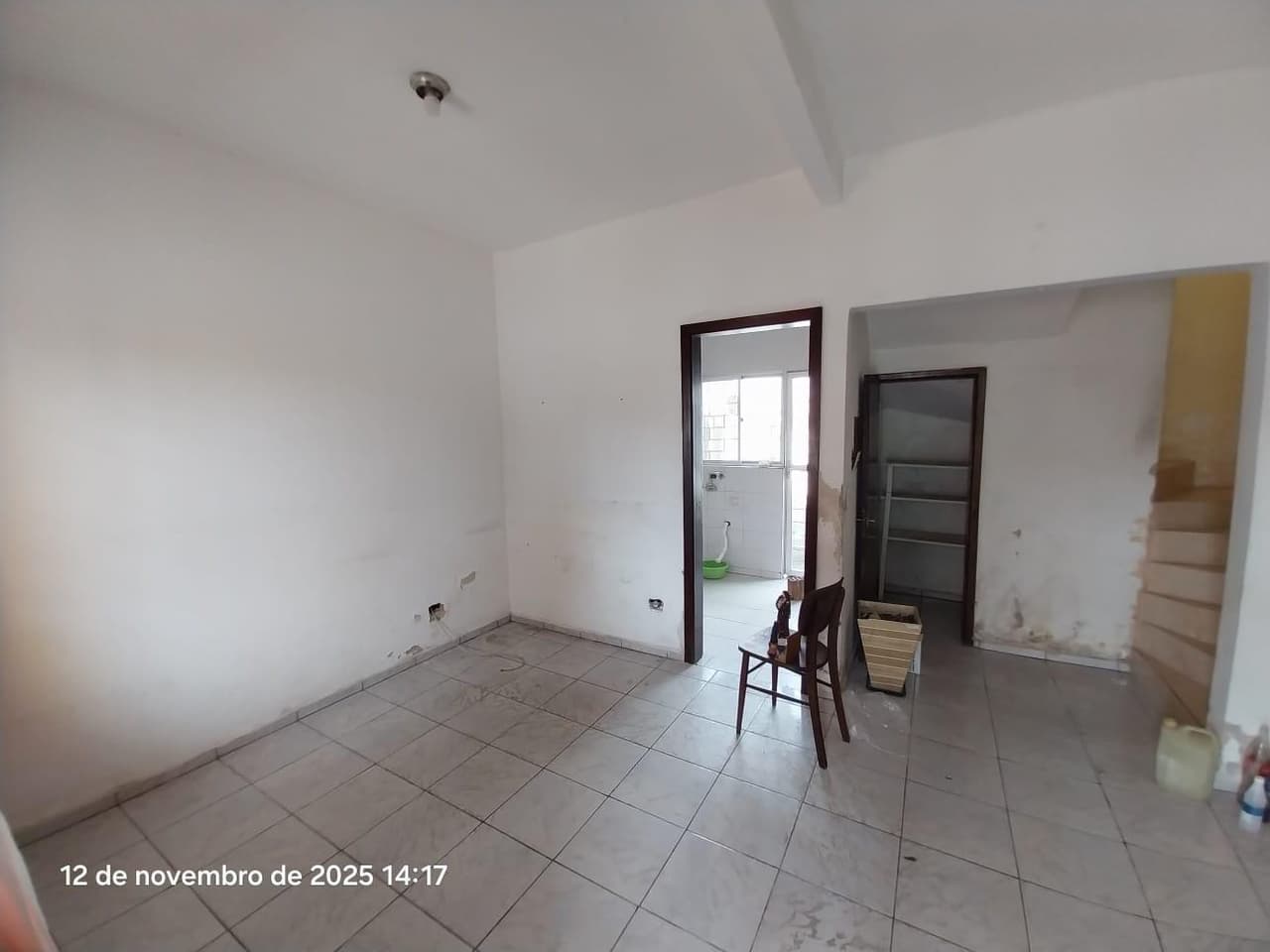 Foto 2 de 13: Casa em leilão em Curitiba - PR, bairro Bairro Alto — Sobrado com área construída útil de 74,87m², Rua Sebastião Alves Ferreira 2815, Bairro Alto, Curitiba/PR - Massa Falida de Tagus Engenharia e Construções