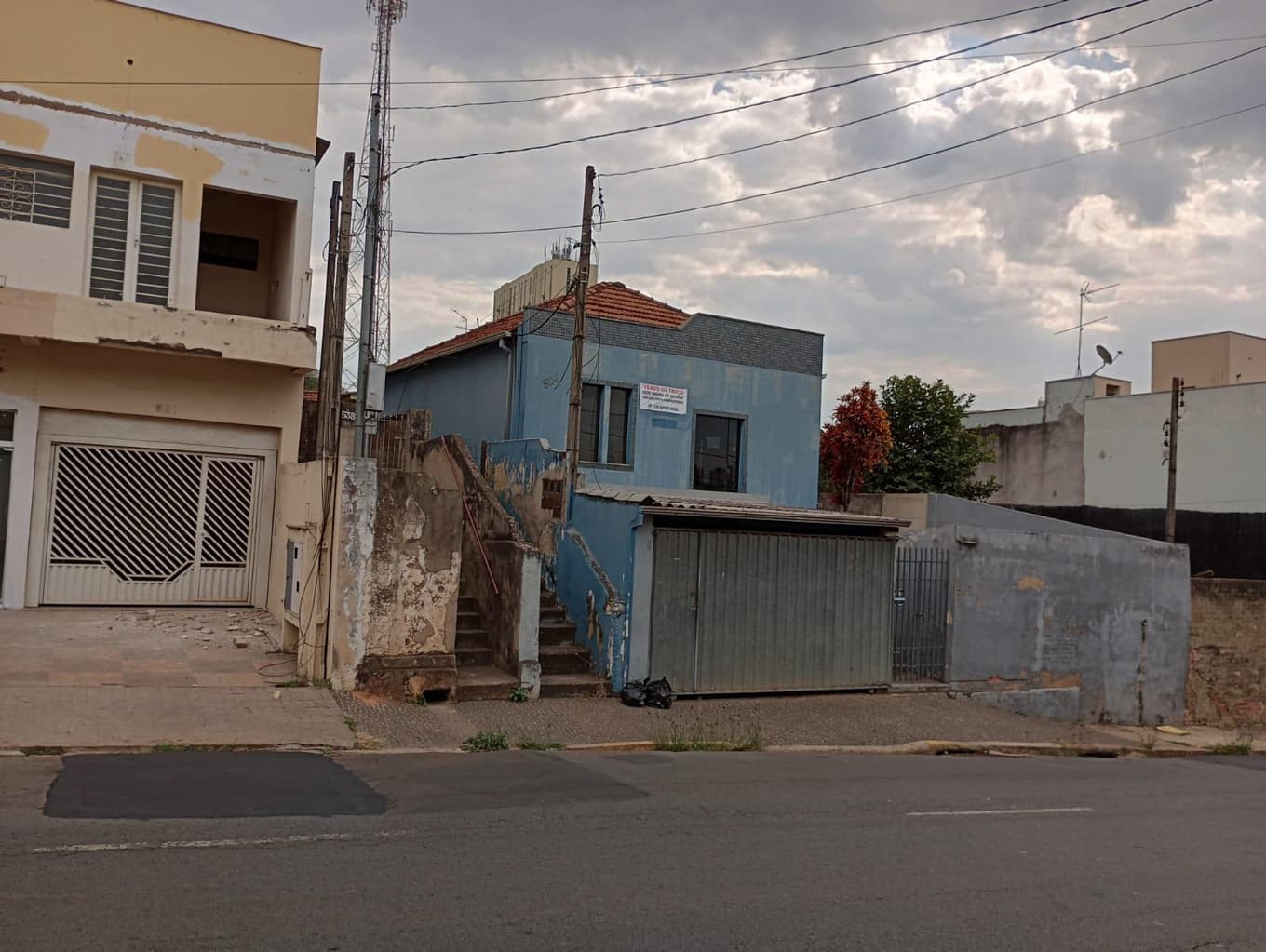 Foto 3 de 3: Casa em leilão em Americana - SP — Casa com 277,9 m² AC e 456 m² de AT em Americana/SP