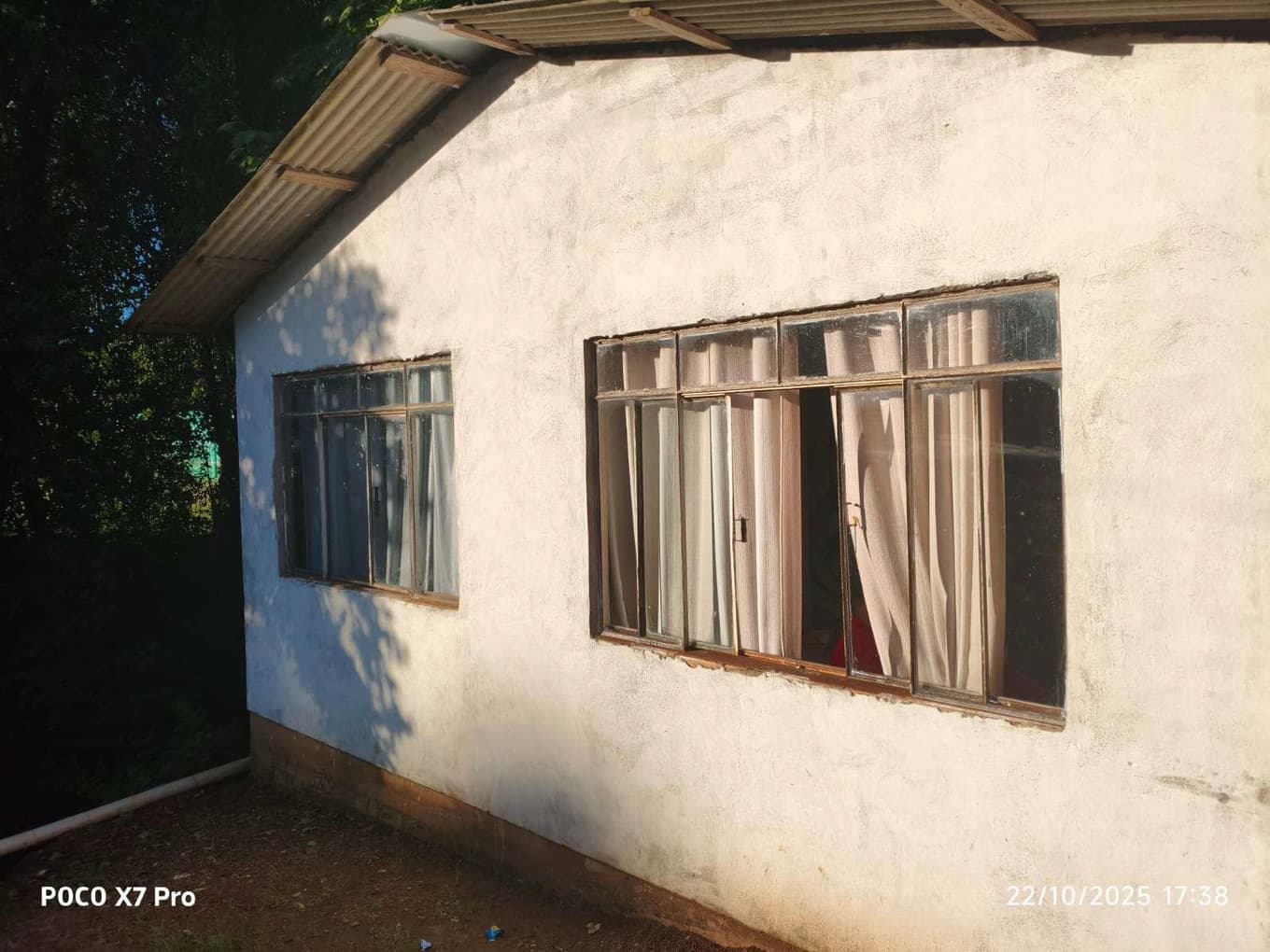 Casa em leilão em Clevelândia - PR — Terreno urbano, com área de 420,00m2, contendo uma casa em alvenaria em Clevelândia/PR