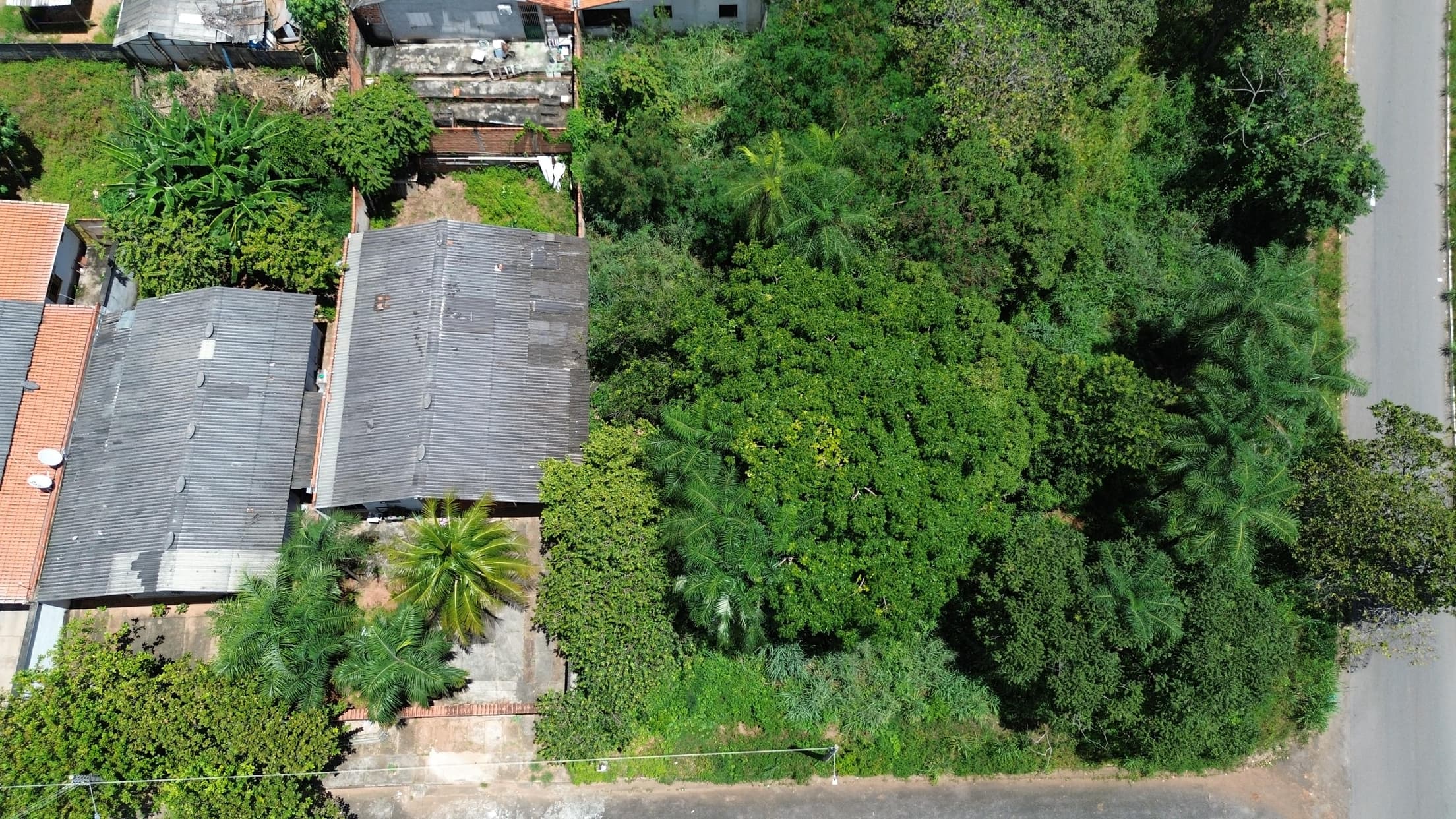 Foto 1 de 3: Terreno em leilão em Minaçu - GO — Terreno Urbano 360m² | Vila de Furnas - Minaçu/GO |Localização Nobre e Infraestrutura Completa: Ideal para Construção e Investimento!