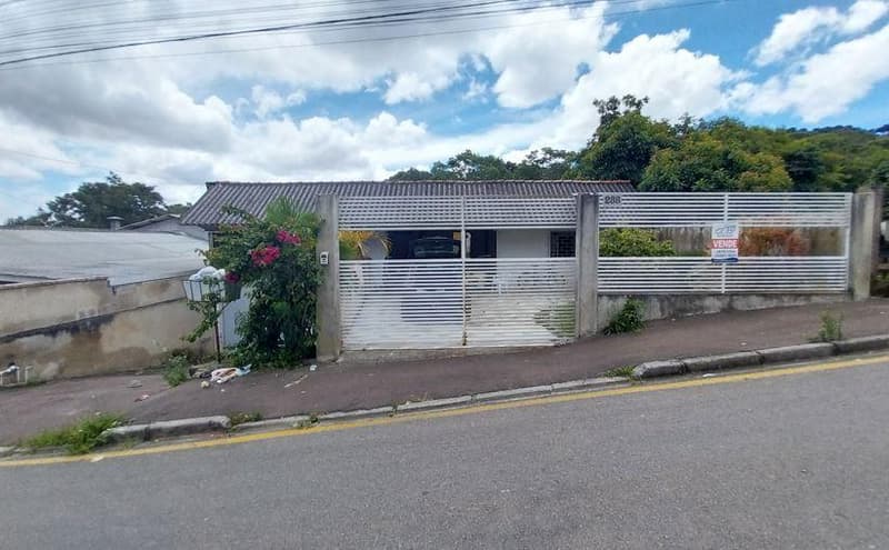 Terreno em leilão em Campina Grande Do Sul - PR — Imóvel c terreno de 765m², área construída de 364m², Rua Constantino Ferrarini 288, Jd Sra Das Graças, Campina Grande Do Sul/PR - Massa Falida de Indústria e Comércio de Colchões e Espumas Battisti