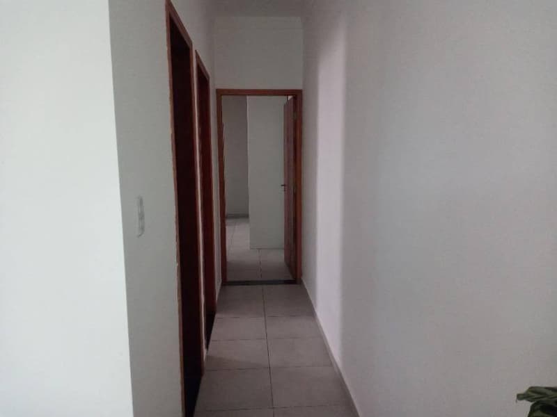 Foto 5 de 14: Casa em leilão em Peruíbe - SP, bairro Estancia dos Eucaliptos — Casa 64m² com Terreno 125m² | Peruíbe-SP | Estância dos Eucaliptos - Financiamento até 420 Meses!