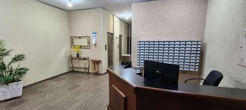 Foto 8 de 9: Apartamento em leilão em Curitiba - PR — Apartamento com área exclusiva de 87,8000m², e garagem do Edifício Capitão Rodrigo, Curitiba/PR