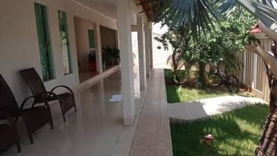 Foto 3 de 12: Casa em leilão em São Luís De Montes Belos - GO, bairro Setor Inicial — Casa 400m² com 4 Vagas e Lote 600m² | São Luís de Montes Belos-GO | Setor Inicial | Excelente Localização na Av. Cidade de Goiás, Próx. ao Espelho D'Água - Financiamento em até 420 Meses!