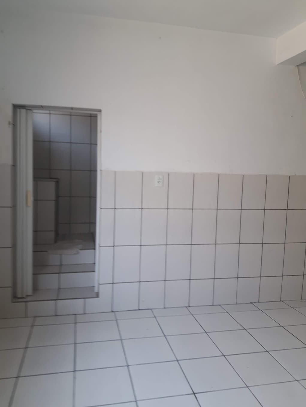 Foto 26 de 31: Casa em leilão em Sorocaba - SP — 03 Casas, 01 Salão Comercial com 387m², 5 vagas, Ocupada pelo Vendedor na Vila Fiori em Sorocaba/SP
