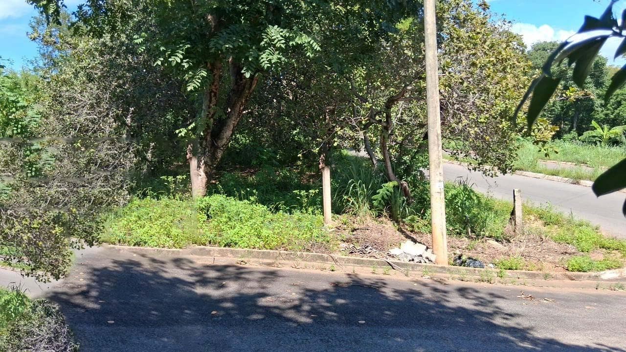 Foto 5 de 7: Terreno em leilão em Minaçu - GO, bairro Vila Residencial de Minaçu — Terreno Urbano 445m² | Vila Residencial de Minaçu - Minaçu/GO | Localização Nobre e Infraestrutura Completa: Ideal para Construção e Investimento!