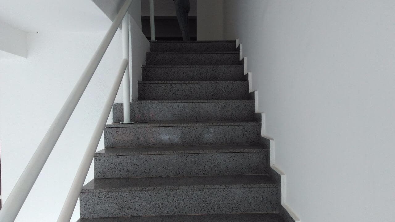 Foto 2 de 17: Comercial em leilão em Juiz De Fora - MG — Loja 250m², Vila Marcia em Juiz de Fora/MG - Desocupada