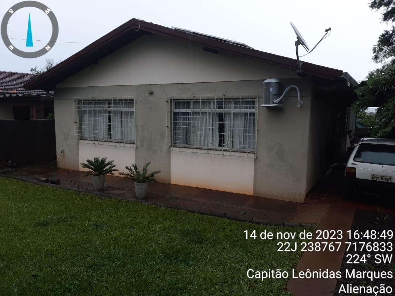 Foto 1 de 11: Casa em leilão em Capitão Leônidas Marques - PR — Casa 152m² Desocupada no Bairro Centro em Capitão Leonidas Marques/PR