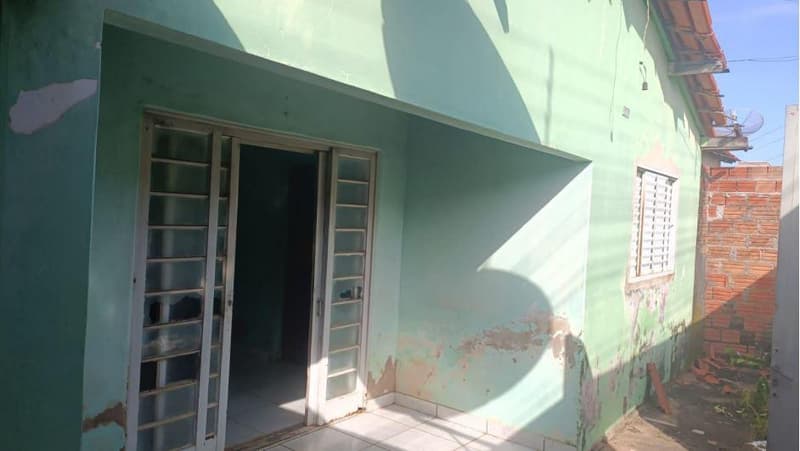 Foto 1 de 2: Terreno em leilão em Palmas - TO — Terreno urbano que possui uma residência em sua área.