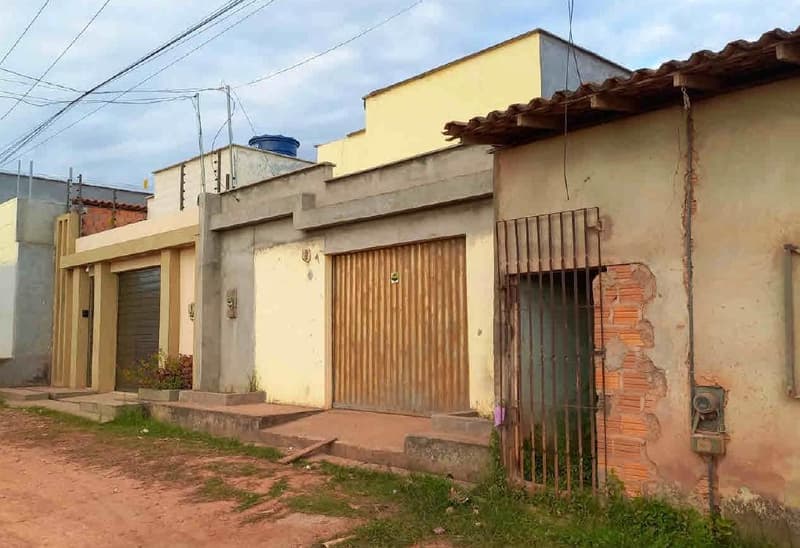 Foto 1 de 3: Casa em leilão em Viana - MA — Casa c/ Terreno de 140m², Jardim dos Lagos, Viana/MA - Ocupada