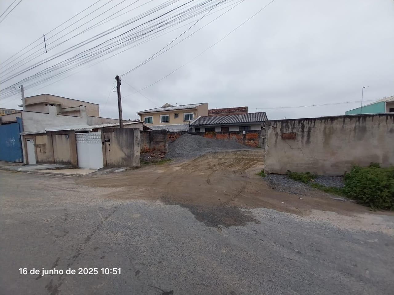 Foto 23 de 25: Terreno em leilão em Curitiba - PR, bairro Uberaba — Terreno urbano com área de 321,46m², contendo benfeitoria com área de 166,00m², Curitiba/PR