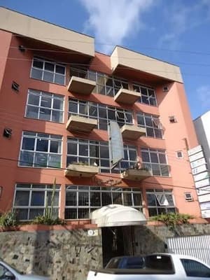 Comercial em leilão em Caçador - SC, bairro Centro — Loja nº 20 do "Edifício Amanda Pauline", com área exclusiva de 26,00 m²
