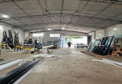 Foto 1 de 9: Comercial em leilão em Nova Esperança - PR, bairro Vila Shangri-Lá — IMÓVEL COMERCIAL/BARRACÃO COMERCIAL | A.T. 360,00M² E A.C. 342,00M² | VILA SHANGRI-LÁ EM NOVA ESPERANÇA/PR
