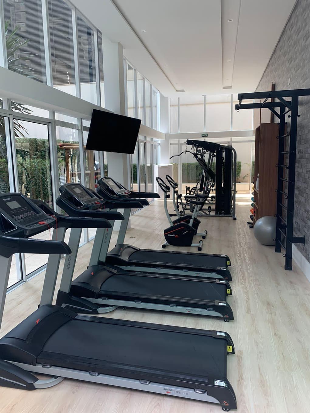 Foto 6 de 13: Apartamento em leilão em Campinas - SP, bairro Cambuí — Apartamento, Desocupado, 146.0 m2, CAMPINAS / SP