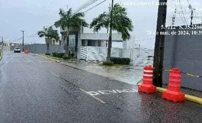 Casa em leilão em Parnamirim - RN — Casa de 138.96m2, com 4 quartos, em PARNAMIRIM/RN.