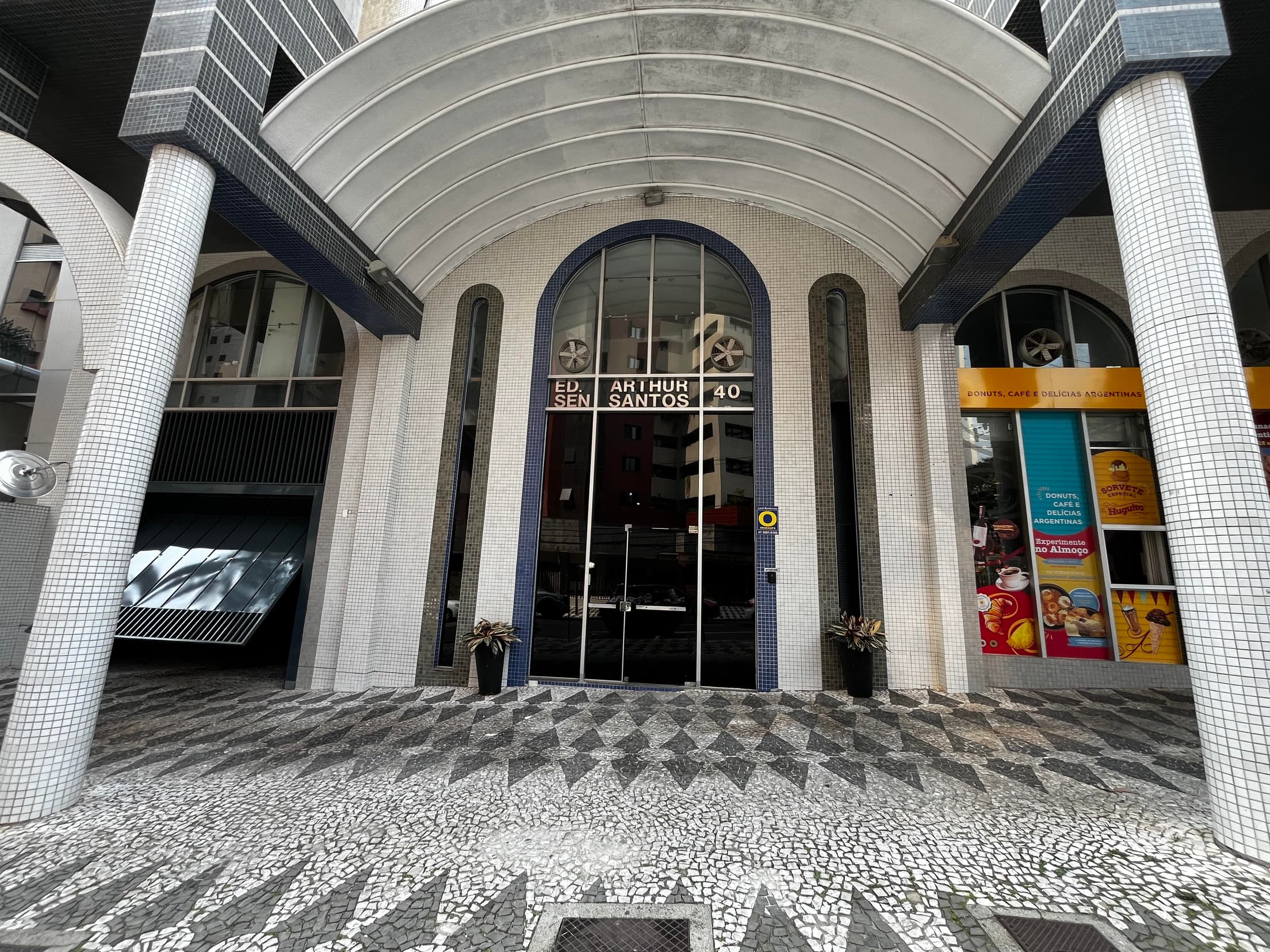 Apartamento em leilão em Curitiba - PR, bairro Batel — Apartamento área privativa 114,22m², com garagem, Rua Francisco Rocha 40, Batel, Curitiba/PR - M Falida ITP Informática