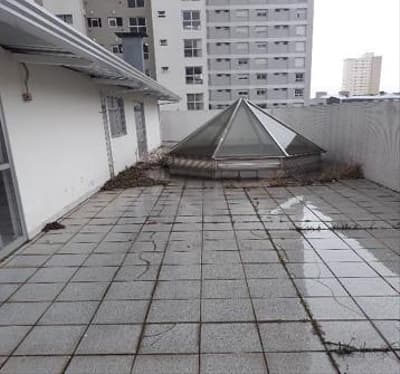 Foto 7 de 22: Comercial em leilão em Curitiba - PR — CONJUNTO COMERCIAL Nº 101 E 5 VAGAS DE GARAGEM (CURITIBA)