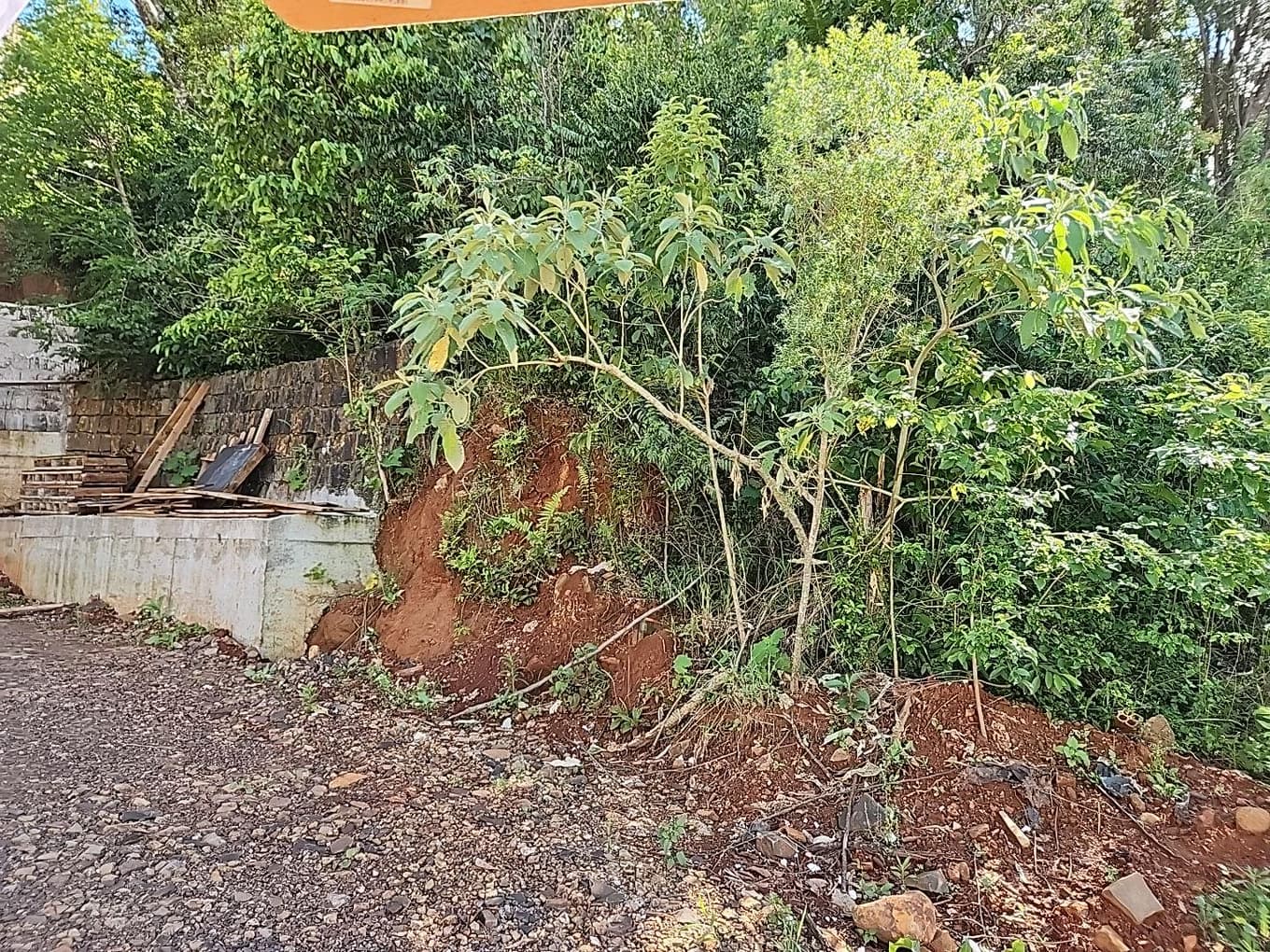 Foto 3 de 3: Terreno em leilão em Dois Vizinhos - PR — LOTE URBANO Nº 10 DA QUADRA Nº 02 LOCALIZADO NO LOTEAMENTO LAUTENSCHLAGER EM DOIS VIZINHOS/PR - ÁREA DE 227,94M²