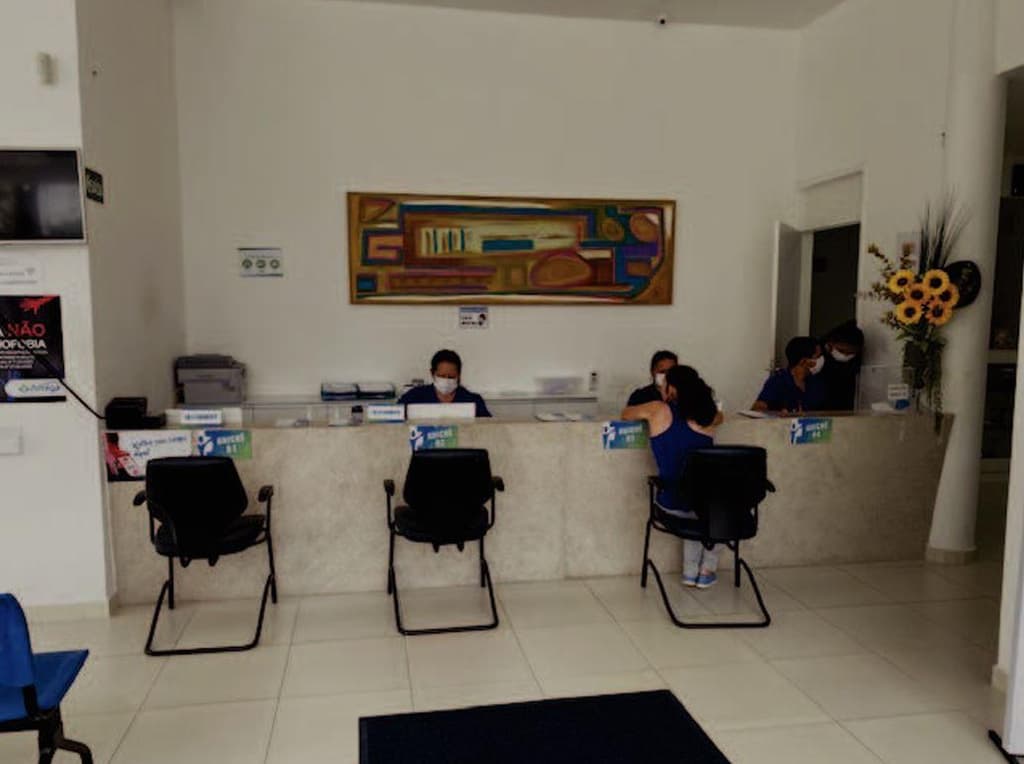 Foto 8 de 9: Comercial em leilão em João Pessoa - PB — Prédio com dois pavimentos situado na Avenida Getúlio Vargas