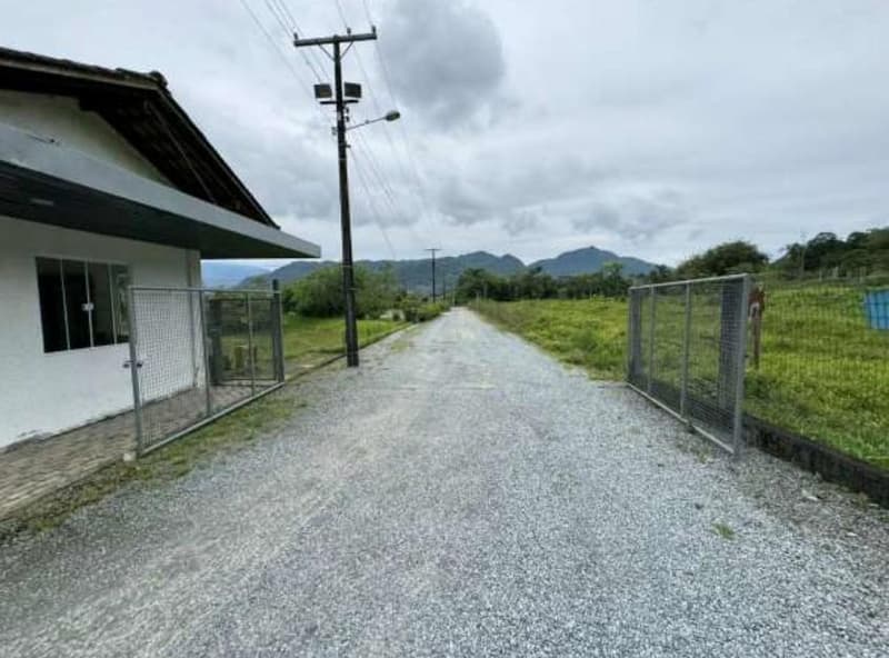 Foto 94 de 122: Terreno em leilão em Schroeder - SC — Terreno situado à Estrada Schroeder I, área de 94.840m², Schoeder/SC