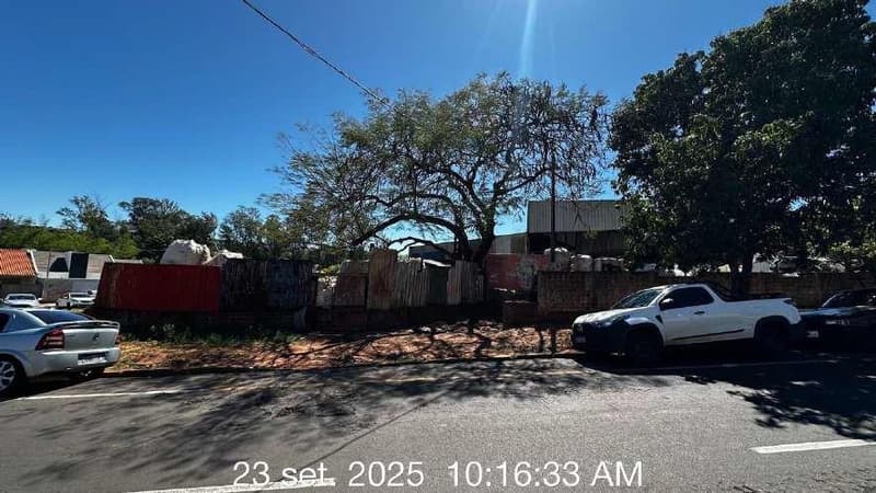 Foto 2 de 5: Terreno em leilão em Umuarama - PR, bairro Jardim Beira Rio — Lote de terras n° 19, da Quadra B, do loteamento Jardim Beira Rio, na cidade de Umuarama, com a área de 219,16m²