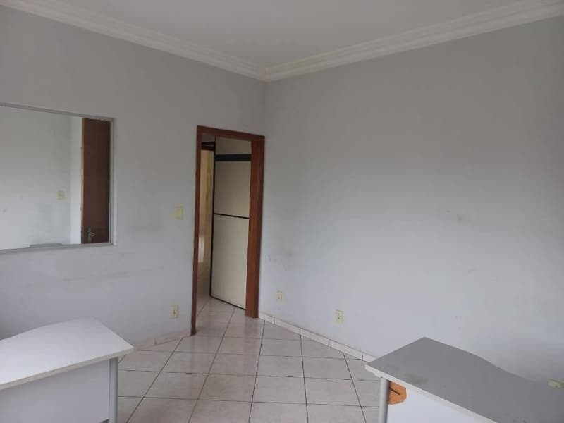 Foto 25 de 28: Casa em leilão em Rondonópolis - MT, bairro Vila Birigui — Casa, Rondonópolis / MT