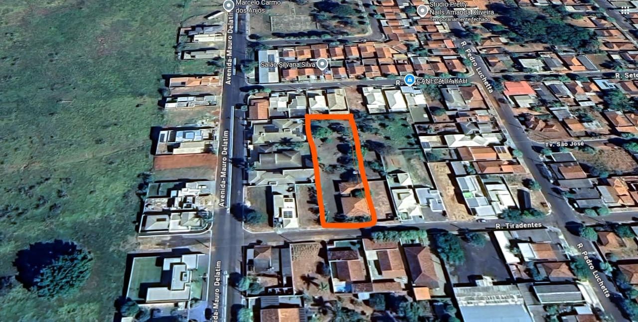 Foto 4 de 4: Casa em leilão em Piquerobi - SP — Casa, A.T. 2.799m², A.C. 155m², 3 dorms, 1 suíte, área de lazer, churrasqueira, Piquerobi