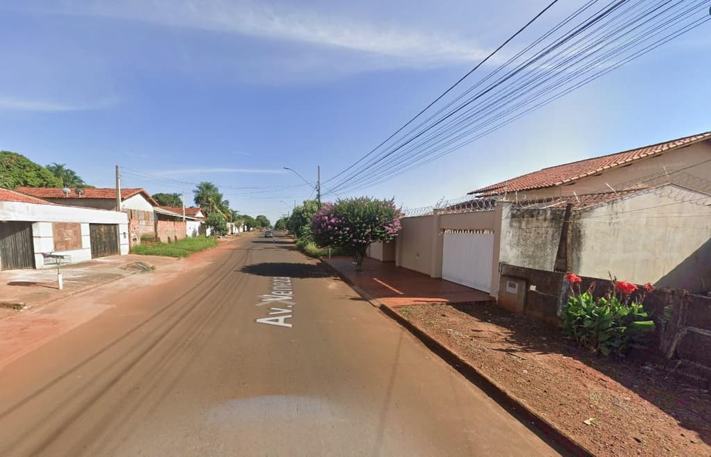 Foto 3 de 3: Casa em leilão em Ituiutaba - MG, bairro Brasil — Casa 348m², Bairro Brasil, em Ituiutaba/MG
