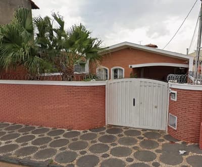 Casa em leilão em São Carlos - SP, bairro Vila Prado — Imóvel Residencial na Rua Doutor Bernardino de Campos, 401, Vila Prado, São Carlos/SP.