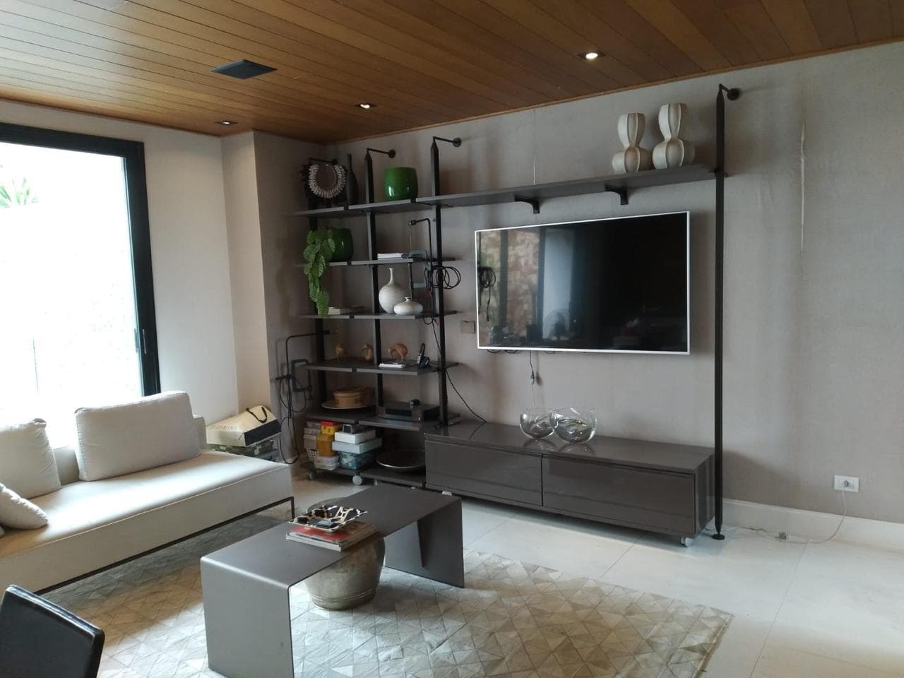 Foto 36 de 63: Casa em leilão em Marília - SP — CASA DE ALTO PADRÃO - JARDIM TROPICAL, MARILIA/SP - ÁREA DE 480m² - 4 SUÍTES, PISCINA AQUECIDA E SPA