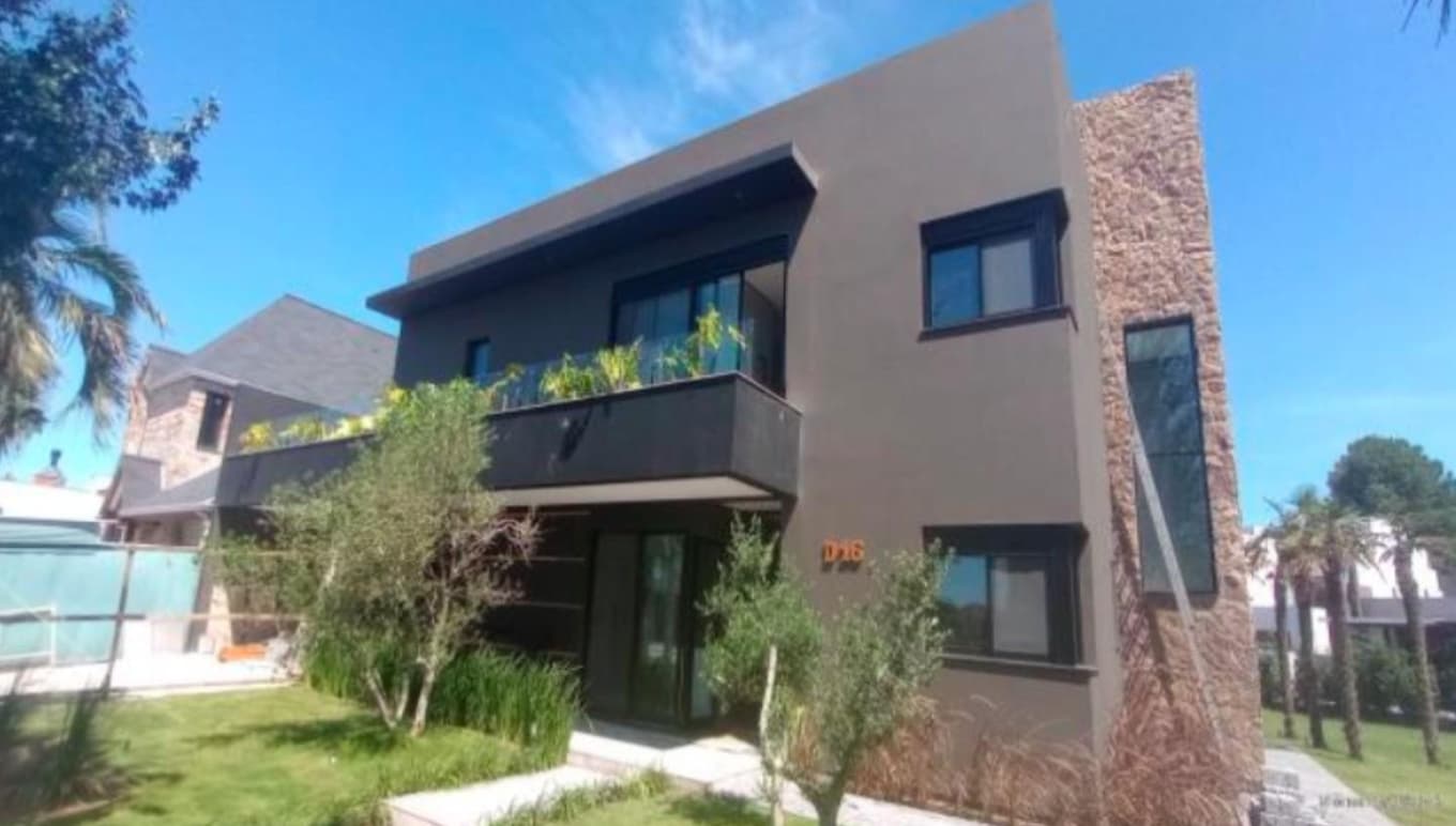 Foto 2 de 2: Casa em leilão em Pelotas - RS, bairro Laranjal — Casa em Condomínio de 696m² - Laranjal, Pelotas/RS | Entrada de 30% e Saldo Financiado em até 240x pelo Banco Inter