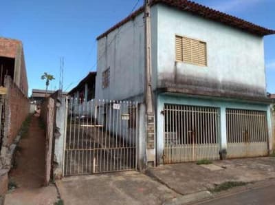 Foto 1 de 5: Terreno em leilão em Itapetininga - SP, bairro Vila Belo Horizonte — 3 Casas, A.T. 400m², Vila Belo Horizonte